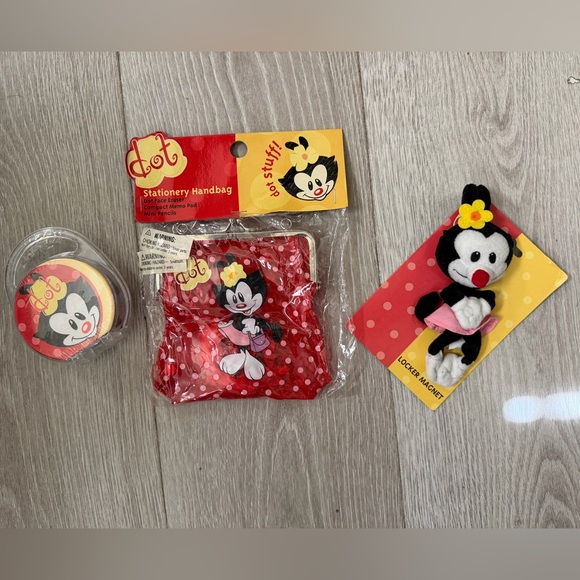 Animaniacs Other - 🔥 Animaniacs Dot Set~ plush locker magnet, stamp set, stationary set.